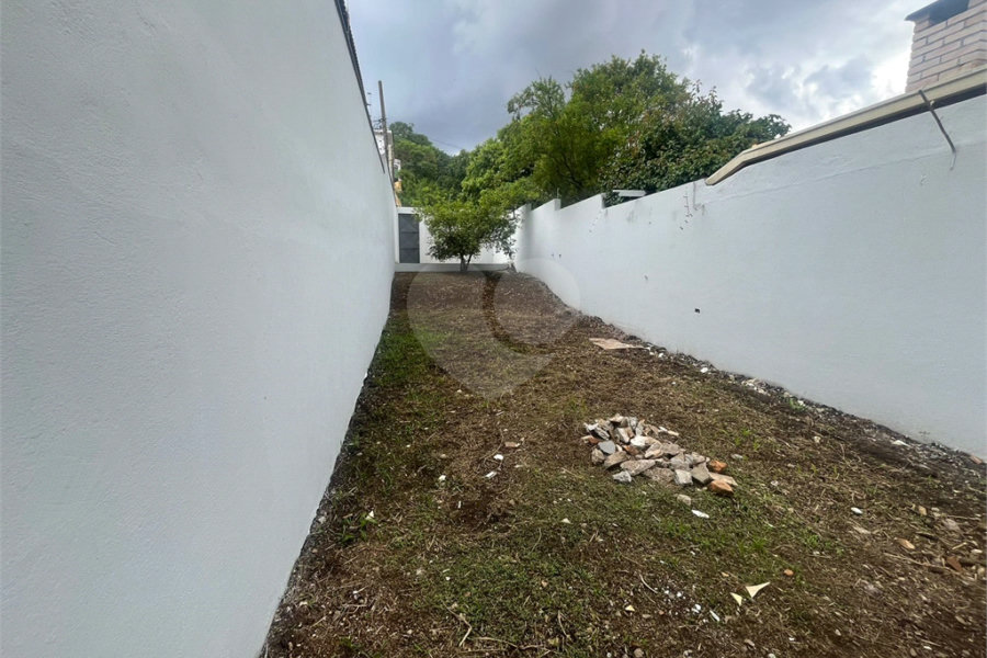 Sobrado à venda com 3 quartos, sendo 1 suíte, em Tremembé, São Paulo, SP