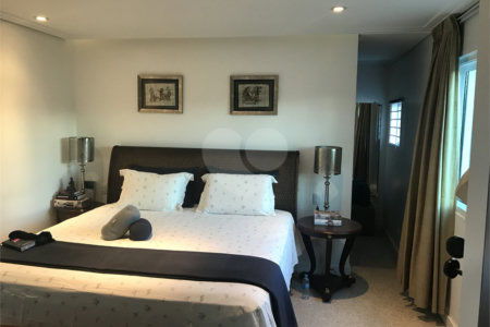 Sobrado à venda com 3 quartos, sendo 1 suíte, em Jardim Petrópolis, São Paulo, SP