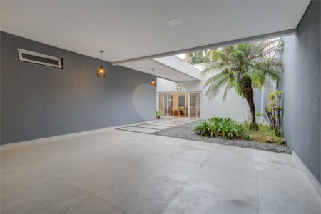Casa Térrea à venda com 4 suítes em Alto da Boa Vista, São Paulo, SP
