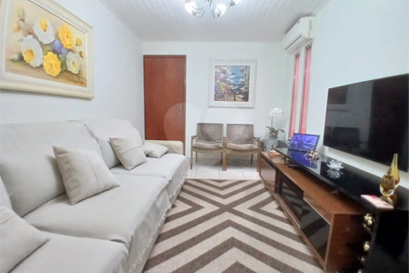 Casa à venda com 3 quartos, sendo 1 suíte, em Vila Rica, São Paulo, SP