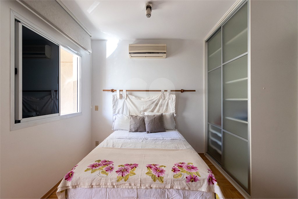 Apartamento à venda ou para alugar com 1 suíte em Pinheiros, São Paulo, SP
