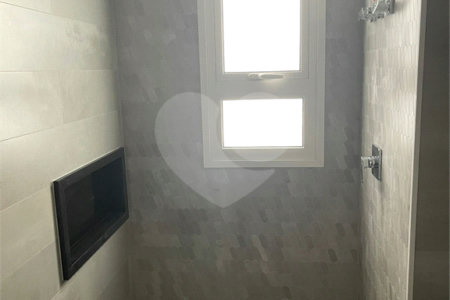 Apartamento à venda com 3 suítes em Moema, São Paulo, SP