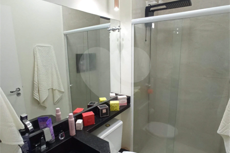 Casa à venda com 3 quartos, sendo 1 suíte, no condomínio Cond Res Paineiras, São Paulo - SP