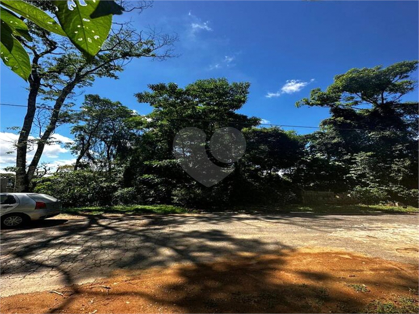 Terreno à venda no condomínio Parque Suiça, Caieiras - SP