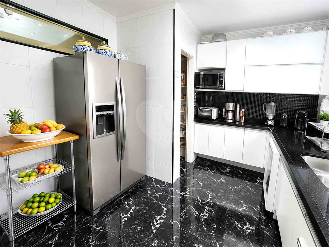 Apartamento à venda com 4 quartos, sendo 3 suítes, em Perdizes, São Paulo, SP