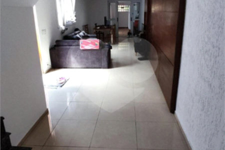Casa à venda com 2 suítes em Jardim Soraia, São Paulo, SP