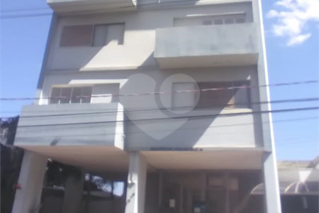 Apartamento no Condomínio Vila Rica.