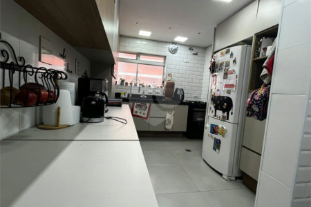 Apartamento à venda com 3 quartos, sendo 1 suíte,  no Centro, São Bernardo do Campo, SP