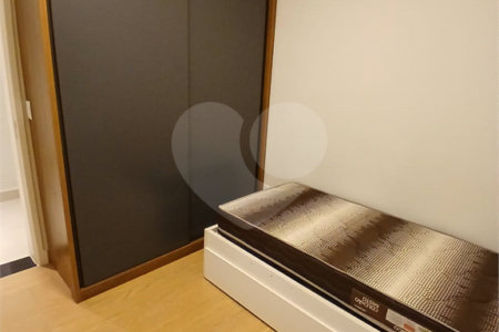 Casa à venda com 3 quartos, sendo 1 suíte, no condomínio Jardim, Sorocaba - SP