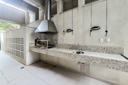 Apartamento Garden - Santa Cecília / Higienópolis - 1 Quartos - Venda / Compra - Quintal