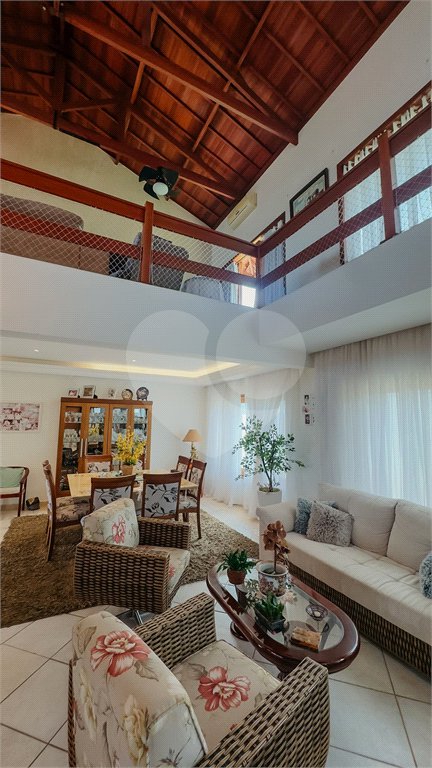 Casa à venda com 4 suítes no condomínio Monte Belo, Salto - SP