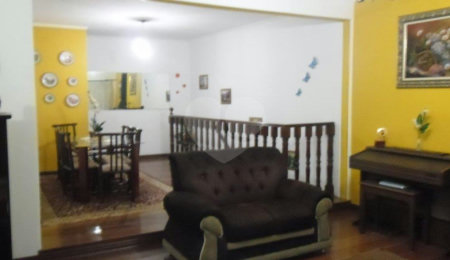 Sobrado à venda com 4 quartos, sendo 2 suítes,  em Vila Irmãos Arnoni, São Paulo, SP