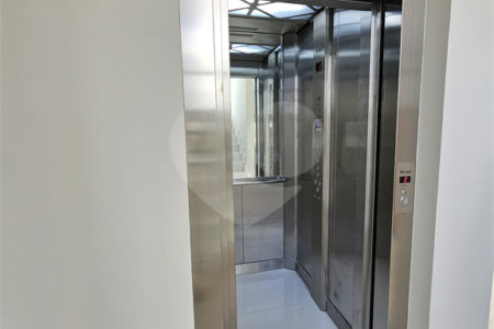 Casa à venda com 4 suítes no condomínio Reserva do Paratehy, São José dos Campos - SP
