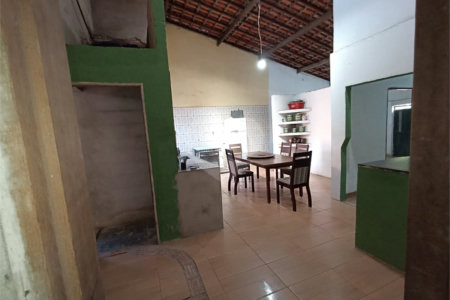 Casa à venda com 4 quartos, sendo 1 suíte, em Vila Belo Horizonte, Itapetininga, SP