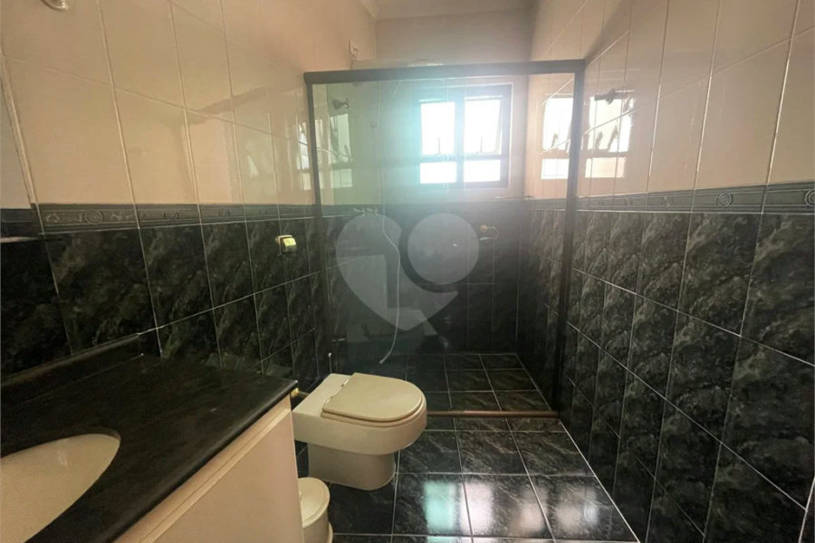 Sobrado à venda com 4 quartos, sendo 2 suítes, em Jardim França, São Paulo, SP