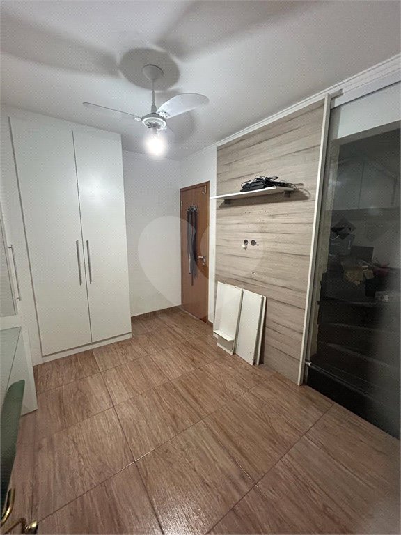 Casa à venda ou para alugar com 3 quartos, sendo 2 suítes,  no condomínio Residencial Erika, São Paulo - SP