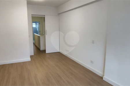 Casa de Vila à venda com 3 quartos, sendo 2 suítes, em Santo Amaro, São Paulo, SP
