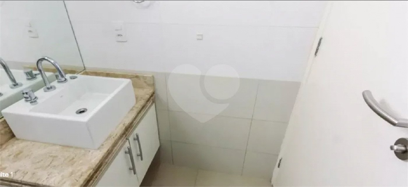 Apartamento à venda com 3 suítes em Santana, São Paulo, SP
