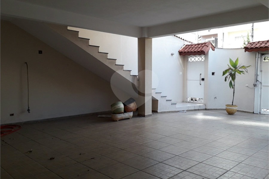 Sobrado à venda com 3 quartos, sendo 1 suíte, em Morumbi, São Paulo, SP