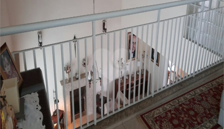 Casa à venda com 5 quartos, sendo 3 suítes, no condomínio Alpes da Cantareira, Mairiporã - SP