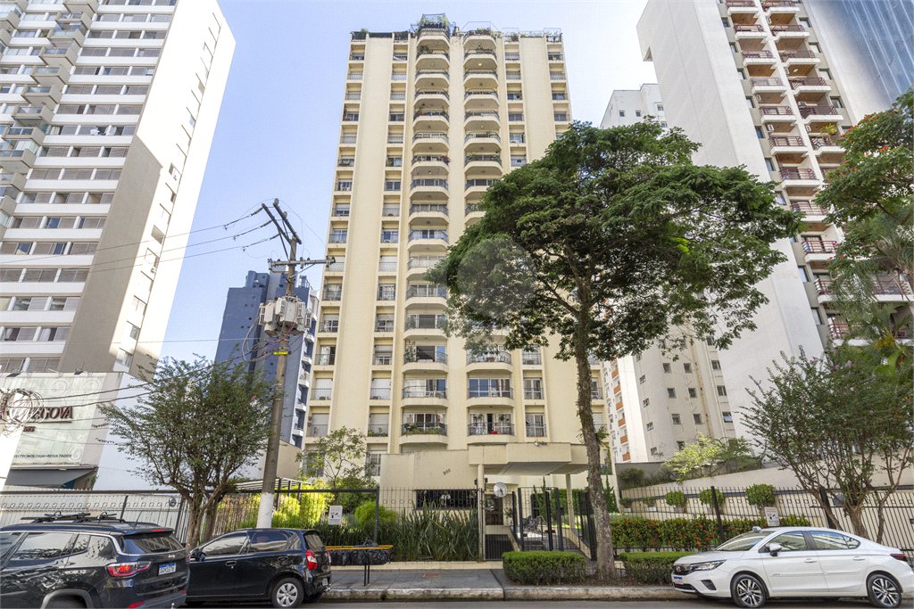 Apartamento à venda com 4 quartos, sendo 2 suítes, em Indianópolis, São Paulo, SP