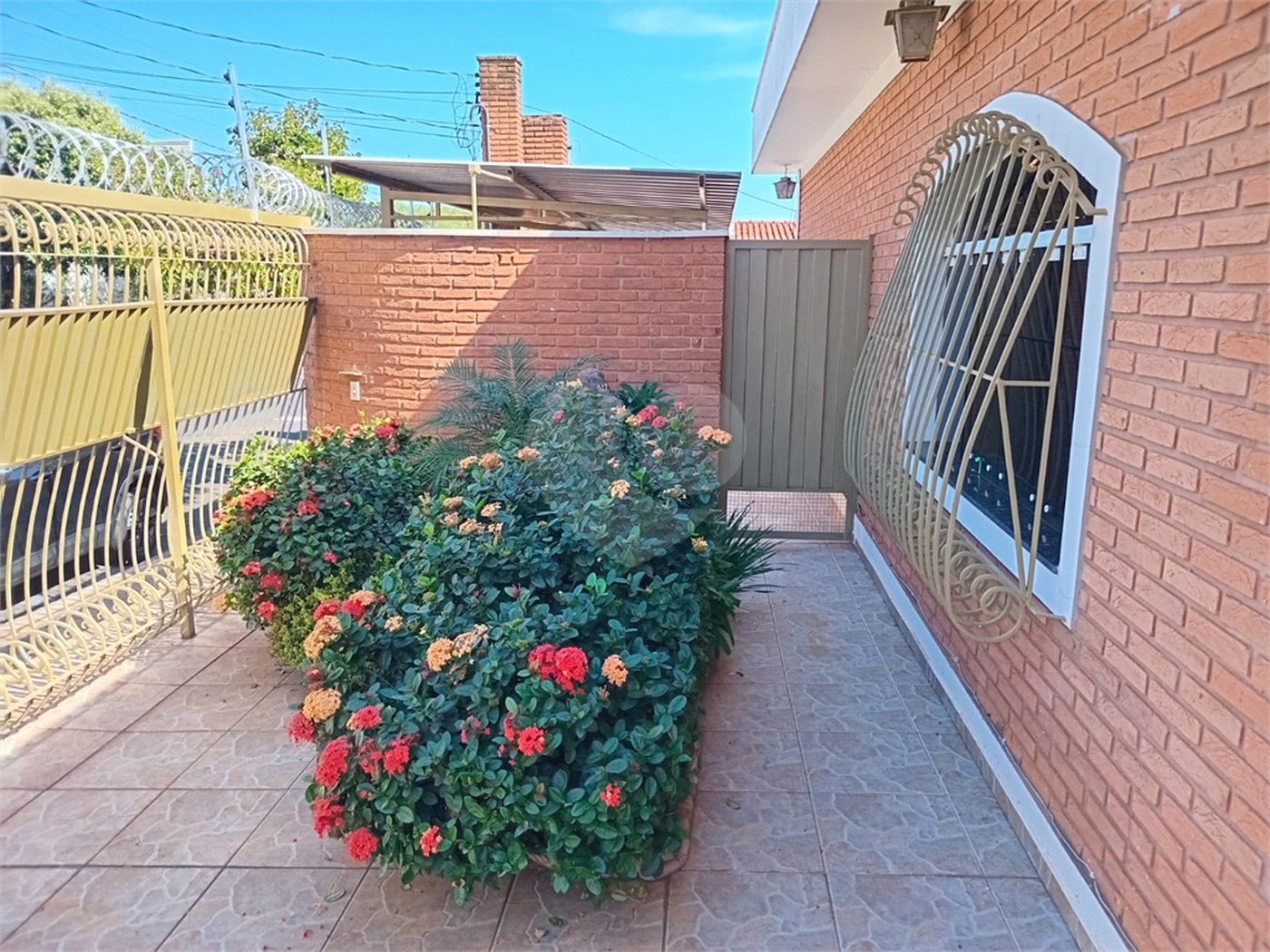 Casa à venda com 3 quartos, sendo 1 suíte, em Vila José Bonifácio, Araraquara, SP