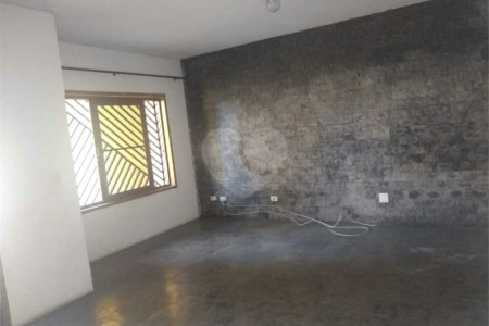 Sobrado à venda com 3 quartos, sendo 1 suíte, em Jardim Santa Luiza, Sorocaba, SP