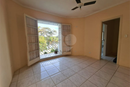 Casa à venda com 3 quartos, sendo 1 suíte, no Centro, Araçoiaba da Serra, SP