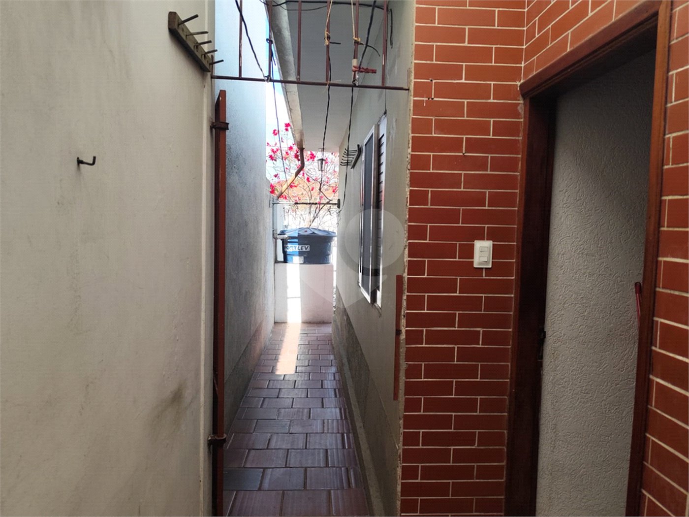 Sobrado à venda com 2 quartos em Vila Nivi, São Paulo, SP