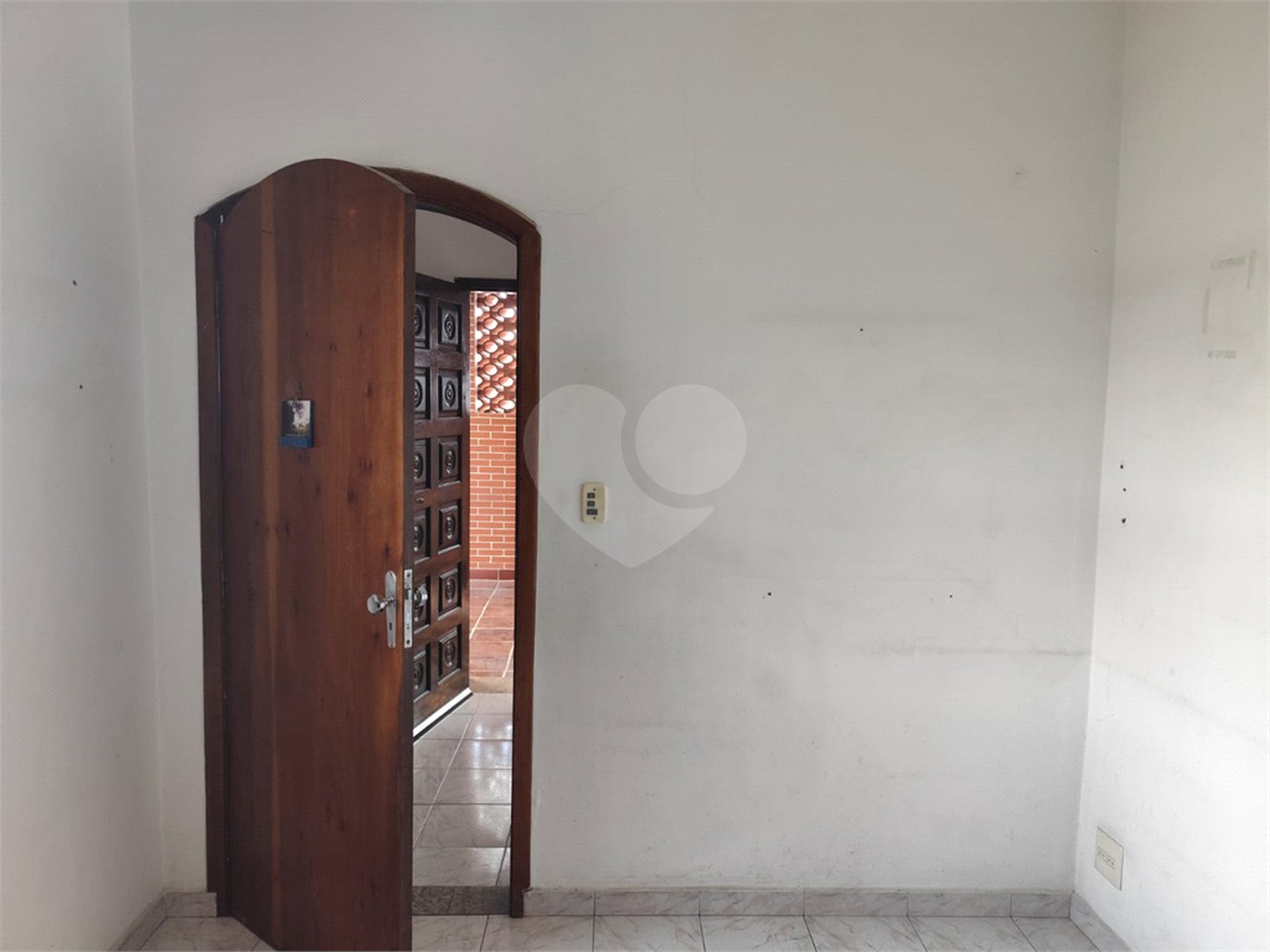 Sobrado à venda com 2 quartos em Vila Nivi, São Paulo, SP