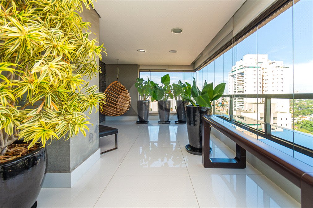 Apartamento à venda com 4 quartos, sendo 3 suítes,  em Campo Belo, São Paulo, SP