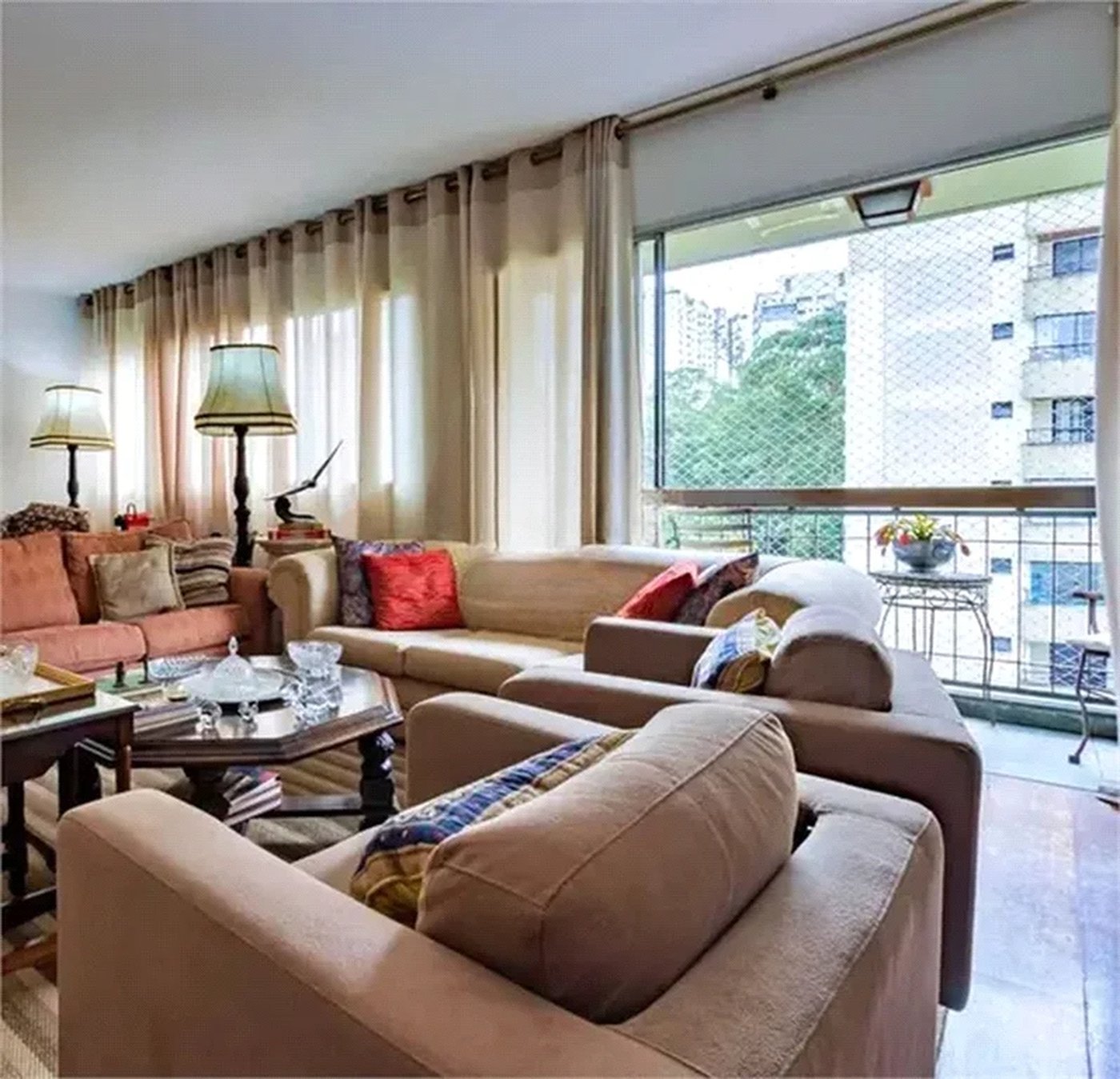 Apartamento à venda com 3 quartos, sendo 1 suíte, em Vila Andrade, São Paulo, SP