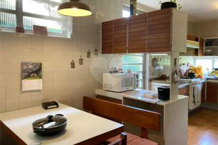 Casa à venda com 5 quartos, sendo 2 suítes, em Jardim Marajoara, São Paulo, SP