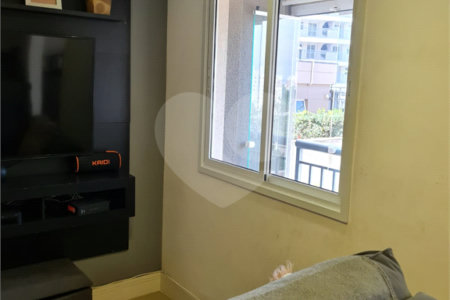 Apartamento à venda com 3 quartos, sendo 1 suíte,  em Vila Andrade, São Paulo, SP