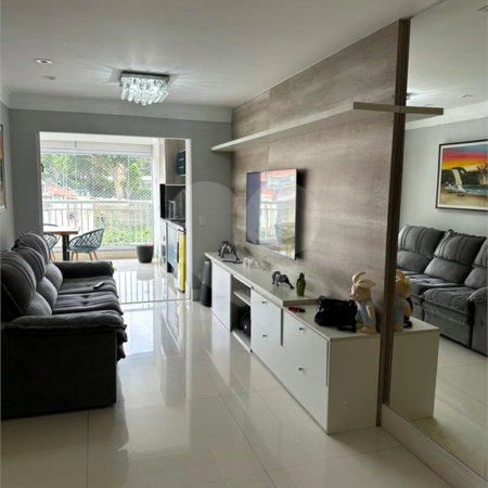 Apartamento à venda com 2 quartos, sendo 1 suíte,  em Vila Leonor, São Paulo, SP