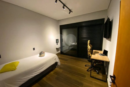 Casa à venda com 4 suítes em Monte Alegre, Vinhedo, SP