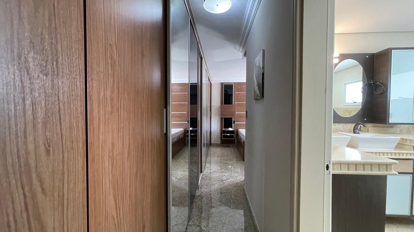 Apartamento com 4 dormitórios à venda, 240 m² por R$ 2.000.000,00 - Ponta da Praia - Santos/SP