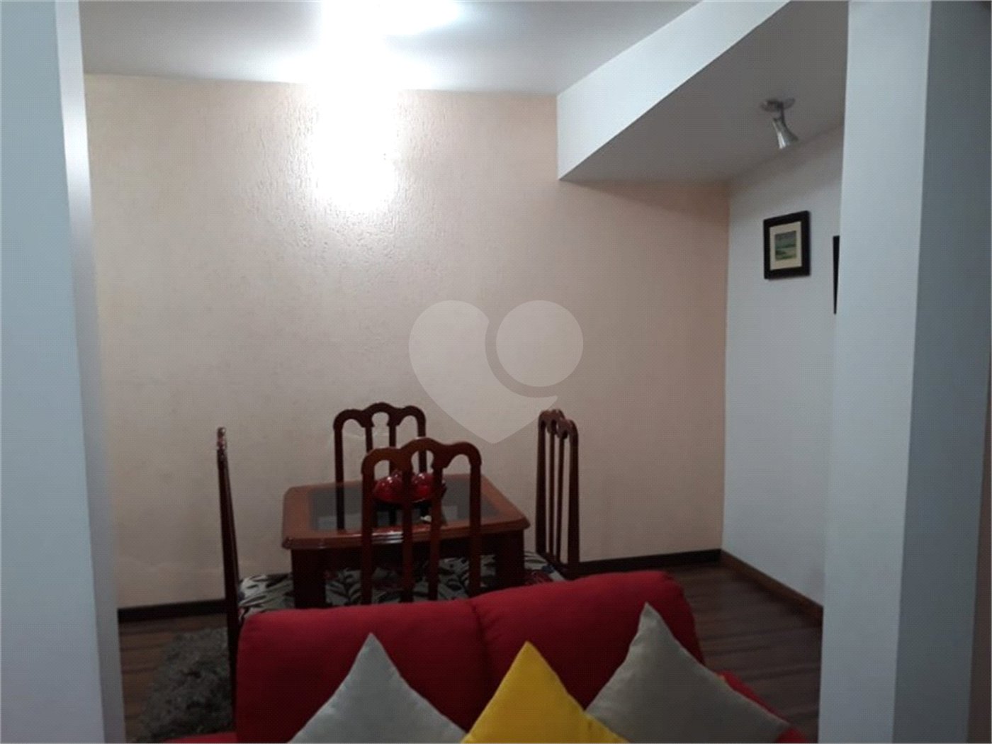 Casa à venda com 3 quartos, sendo 1 suíte, em Vila Suissa, Mogi das Cruzes, SP