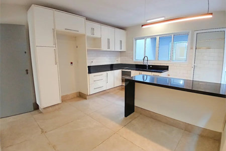 Sobrado à venda com 3 quartos, sendo 1 suíte, em Brooklin, São Paulo, SP