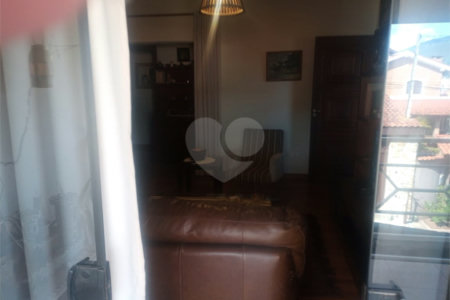 Casa à venda com 2 suítes em Jardim Santa Bárbara, Atibaia, SP