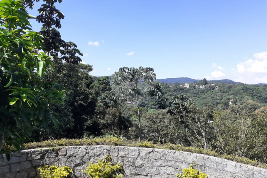 Sobrado à venda com 3 quartos, sendo 1 suíte, em Samambaia, Mairiporã, SP