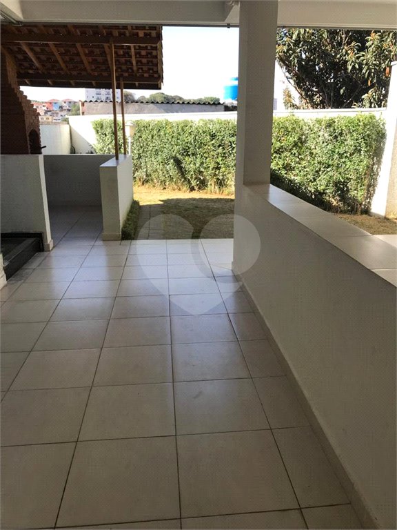 Casa à venda com 2 suítes no condomínio Independence, São Paulo - SP