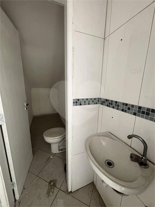 Sobrado à venda com 3 quartos, sendo 1 suíte, em Vila Invernada, São Paulo, SP