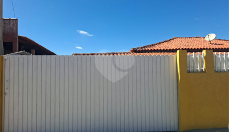 Casa à venda com 3 quartos, sendo 1 suíte,  em Tatetú, Alambari, SP