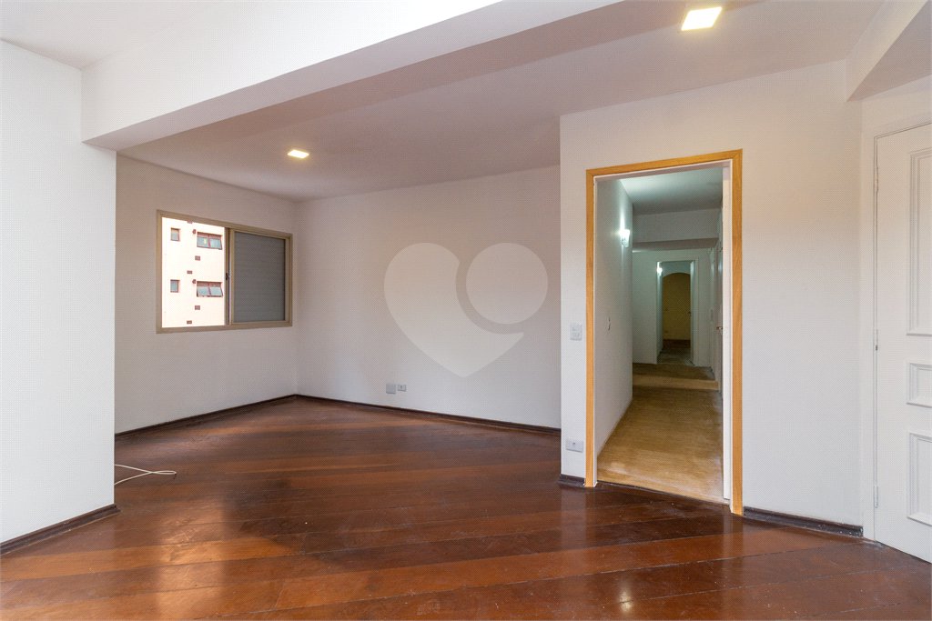 Apartamento à venda com 4 quartos, sendo 2 suítes, em Brooklin, São Paulo, SP