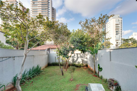 Sobrado à venda com 4 suítes em Chácara Flora, São Paulo, SP