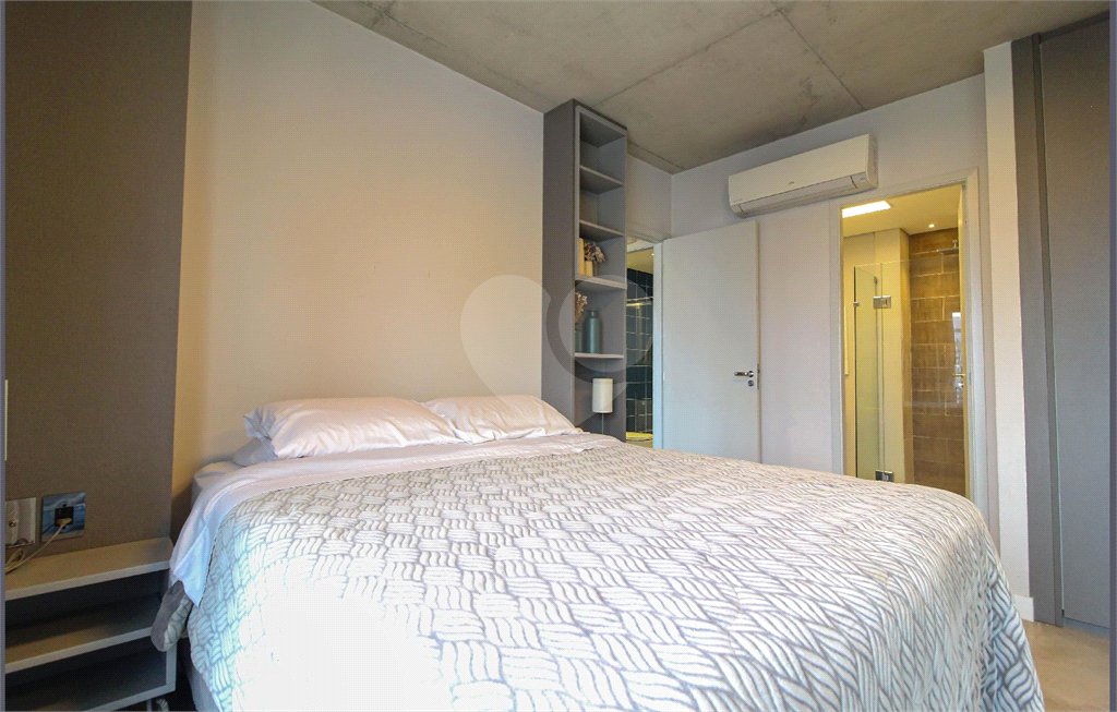 Apartamento à venda com 2 quartos, sendo 1 suíte, em Vila Olímpia, São Paulo, SP