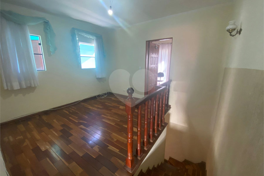 Sobrado à venda com 3 quartos, sendo 1 suíte, em Tremembé, São Paulo, SP