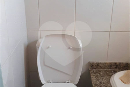 Casa à venda com 3 quartos, sendo 2 suítes, em Conjunto Habitacional Brás Cubas, Mogi das Cruzes, SP