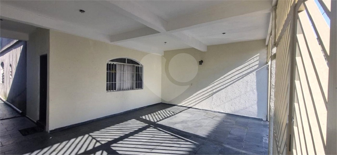 Sobrado à venda com 3 quartos, sendo 1 suíte, em Vila Nova Cachoeirinha, São Paulo, SP